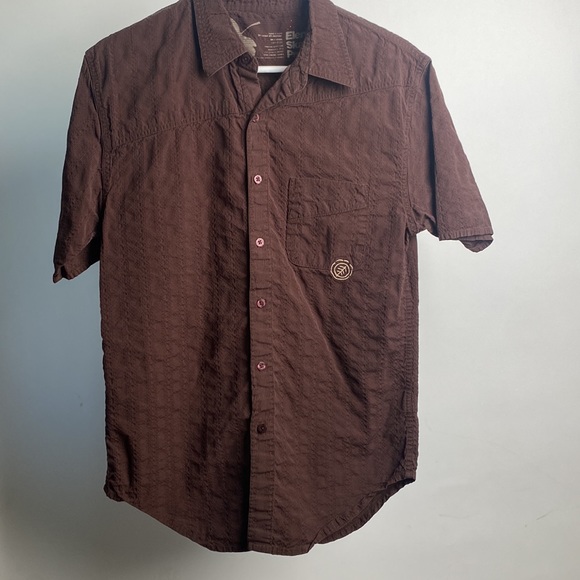 Element brown button up - Picture 3 of 3